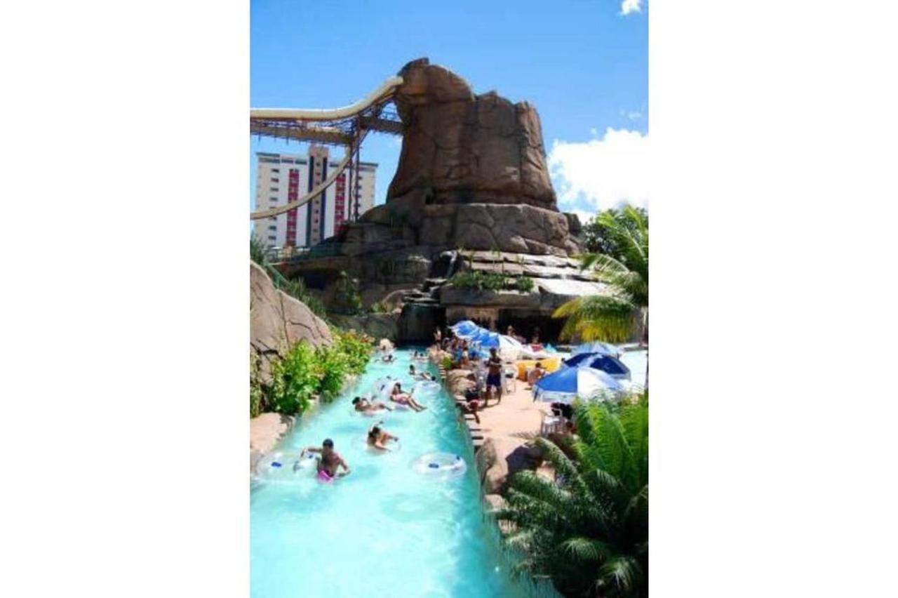 Apto 618, enxoval completo acesso aos Parques do grupo Roma Acqua Park , Splash e Slide Caldas Novas Exterior foto